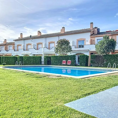 La Bella Lola Estartit بيت للعطل